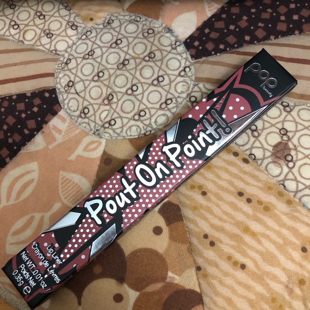 Pop beauty Pout on Point lip liner in risqué rose